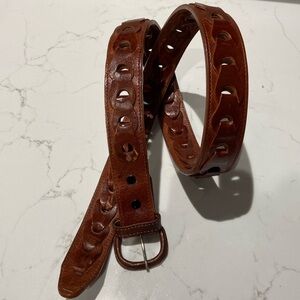 TMS Vintage leather belt with a woven design. The detached buckle Size 42